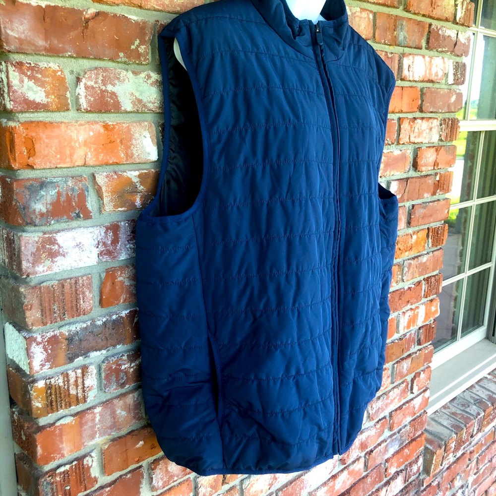Chaps navy puffer vest size XL